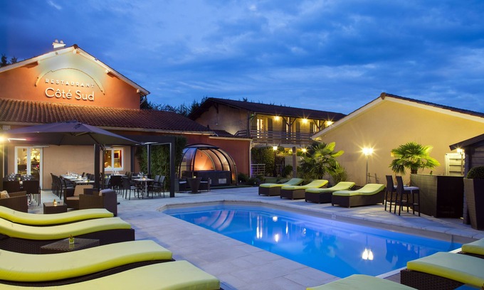 Amberieux Hotel | Les Pierres Dorées