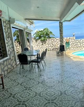 Faaa Bed & Breakfast | Les Tainas bis