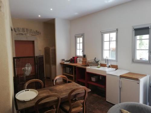 Dole Apartment | Les Tomettes