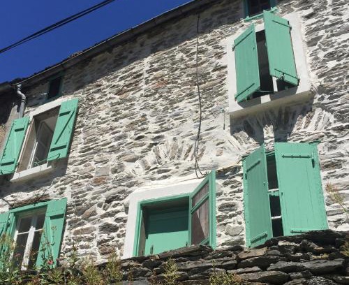 Miraval-Cabardes House | Les Volets Verts