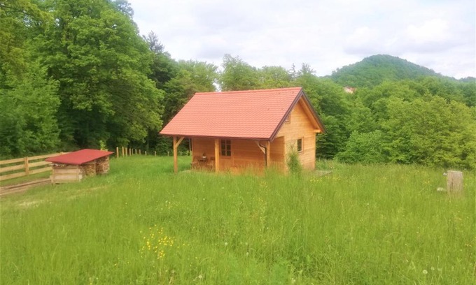 Slovenske Konjice House | Lesena hiška čebelnjak