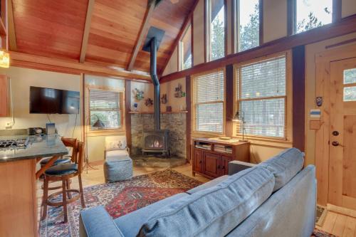 Tahoma Apartment | Less Than 1 Mi to Beach Peaceful Studio with Deck in Tahoma