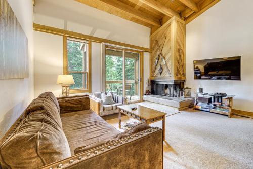 Truckee House | Less Than 1 Mi to North Star Resort Condo with Balcony