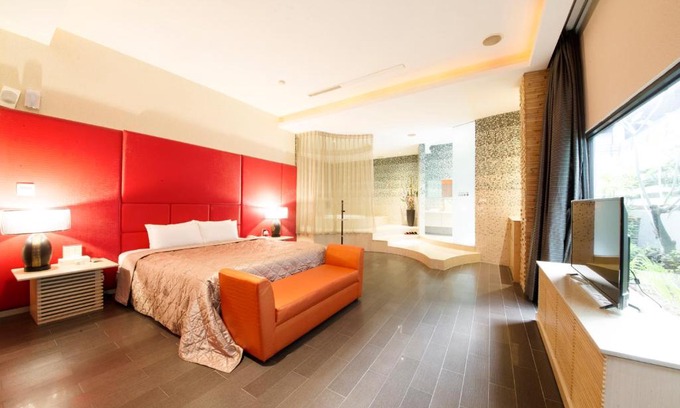 East District Hotel | LI-GIN Motel