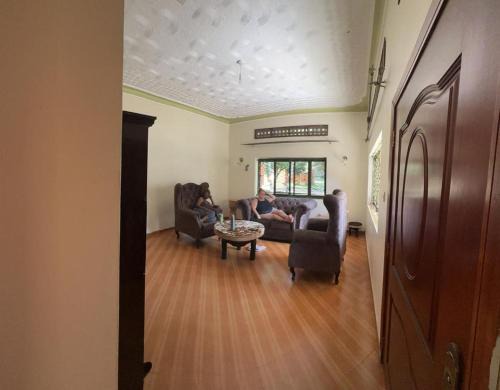 Entebbe Bed & Breakfast | Lido Azzurro Garuga