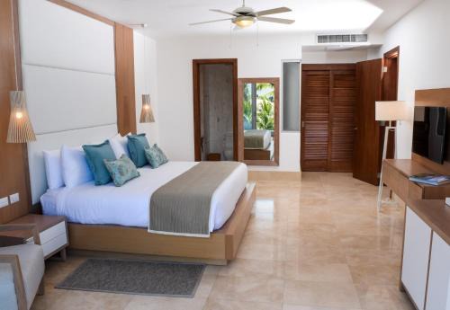 Cofresi Hotel | Lifestyle holiday vacation resort Sunrise suites and Penthouse Mandatory All-Inclusive fee due at Check-in