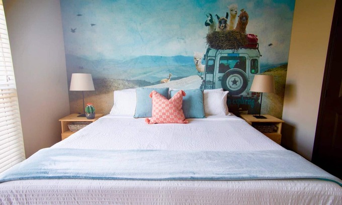 Charlotte Apartment | Light Rail Access, Gym & Pool, Walk to Restaurants, South End