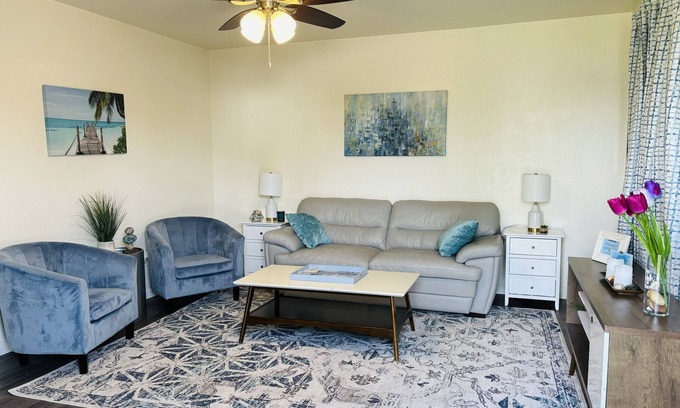 Hanford Apartment | Lighthouse Inn