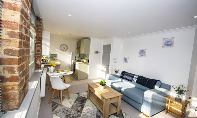 Camborne Apartment | LIGHTHOUSE LOFTS - GODREVY in Camborne