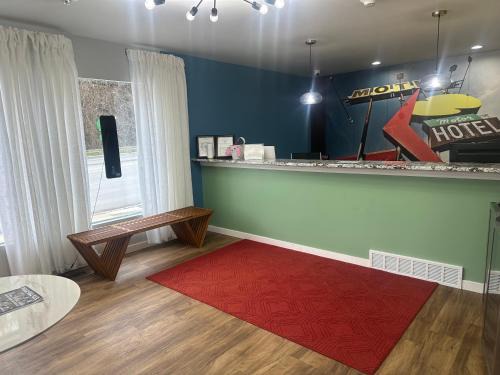 Hannibal Hotel | Lighthouse Suites