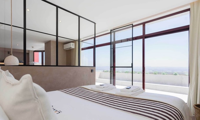 Mafamude Apartment | Liiiving in Gaia - Panoramic Terrace Penthouse