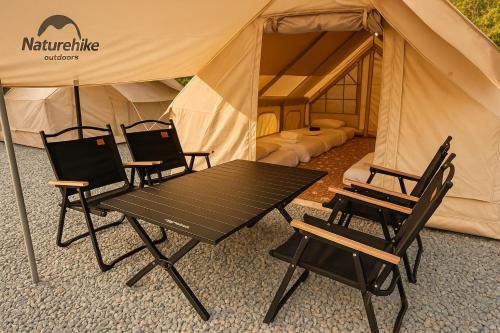 Janda Baik Resort | LiLLA Hilltop Retreat - Janda Baik