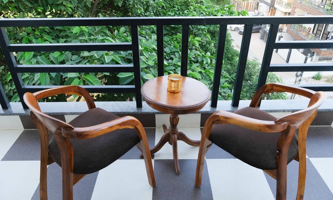 Gurugram Bed & Breakfast | Lime Tree Luxury 3Bhk Serviced Apartment
