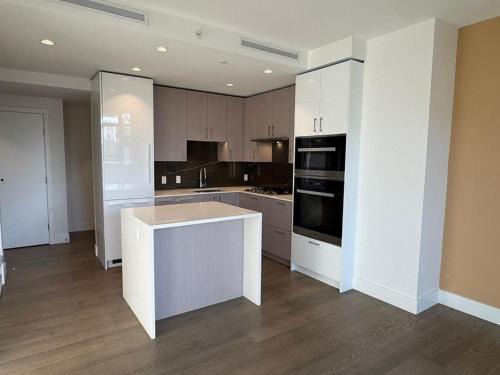 Strasnice Apartment | Limuzska APART