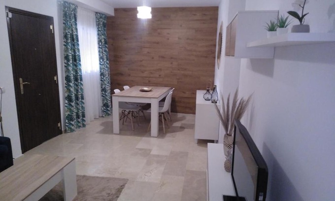 Coria del Rio Apartment | Lince I