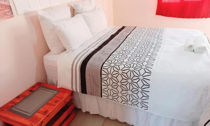 Estcourt House | Lindo Guest house