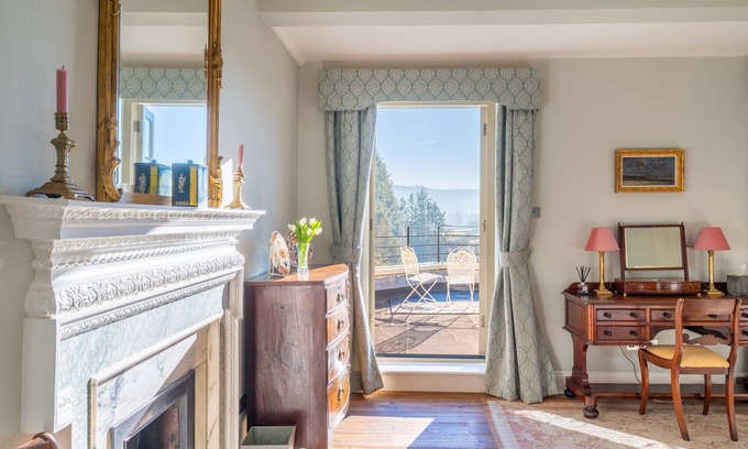 Aymestrey Cottage | Lingen Hall is an opulent luxury retreat in a truly tranquil setting, sleeping up to 26