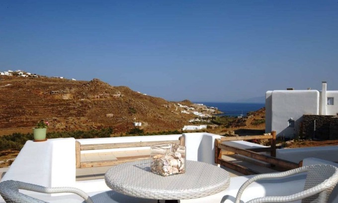 Paradise House | Lino Apartments