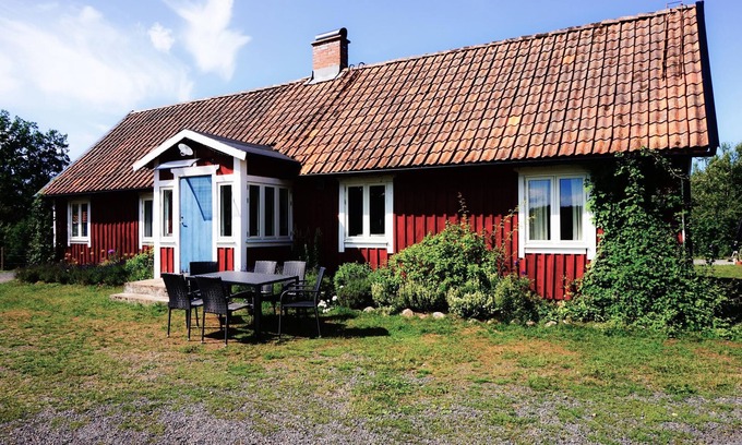 Perstorp Municipality House | Liten Päronträdgård - Historic farmhouse with pool and sauna