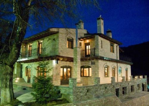 Karpenisi House | Lithos