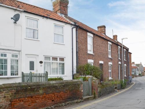 Sheringham House | Little Cottage