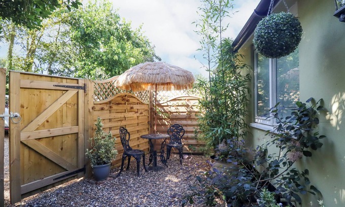 Woodbridge Cottage | Littles Limes