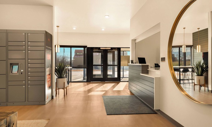 Syracuse Hotel | LivAway Suites- Syracuse