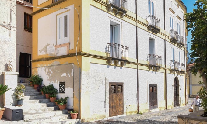 Amantea Apartment | Live in style in this beautiful vacation apartment with sea view in Amantea.