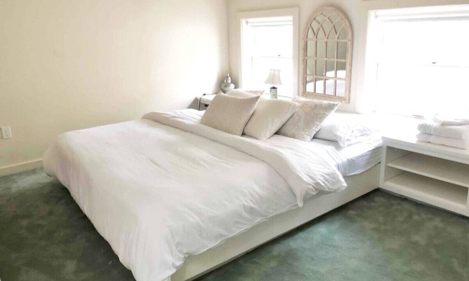 Washington Square West House | Live & Work in Style