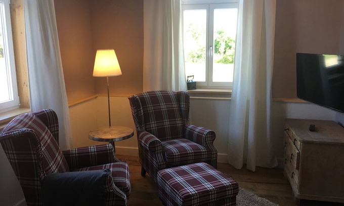 Dassel Apartment | Living in the mill building, surrounded by green meadows.