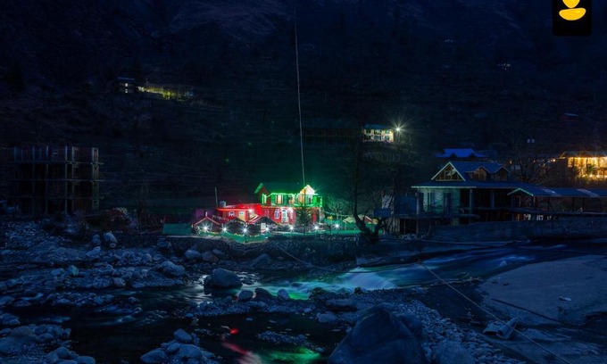 Banjar Resort | LivingStone Village Stay Tirthan Valley