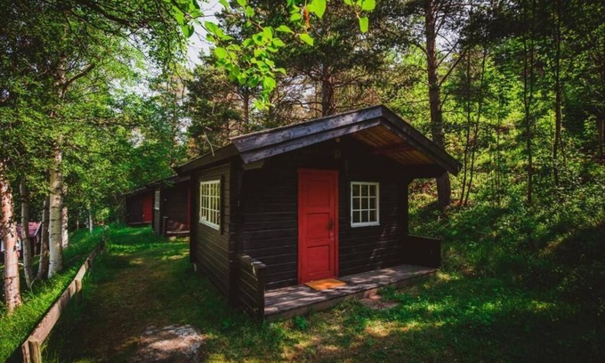 Dombas Hotel | Ljoshaugen Camping