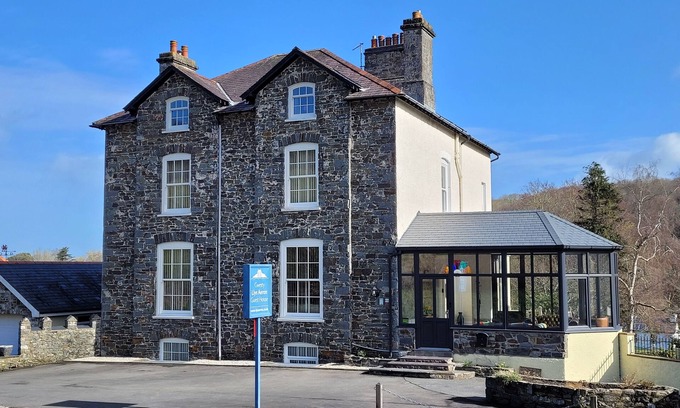 Aberaeron House | Llys Aeron Guest House