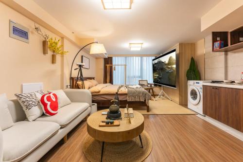 Jiang'an District Apartment | Locals Apartment House 39