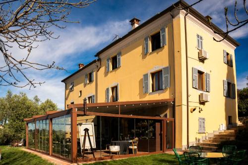 Fosdinovo Hotel | Locanda De Banchieri