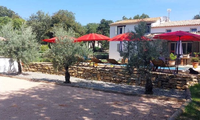 Neoules Apartment | Location à la Semaine