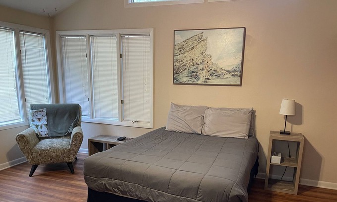 Tallahassee Apartment | Location! Under 2 miles to FSU