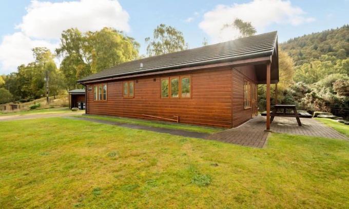 Glen Urquhart House | Loch Meilke 2 Bed by Interhome