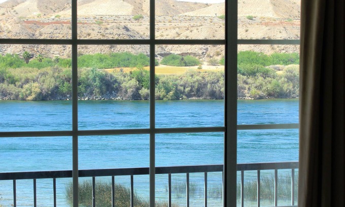 Bullhead City Hotel | Lodge on the River