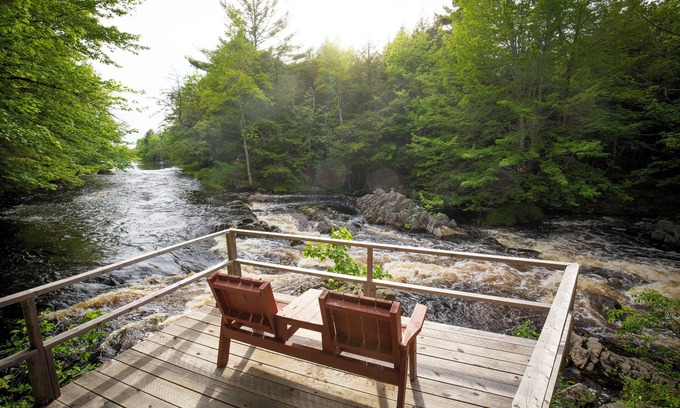 Annapolis Subdivision D Cabin | Lodge room at Mersey River Chalets