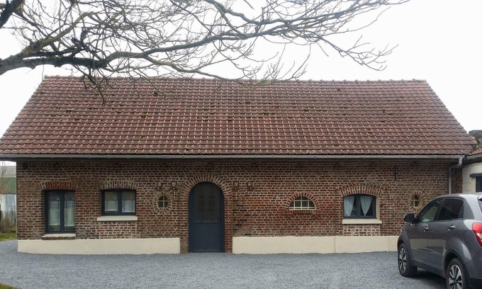 Courcelles-au-Bois Cottage | Lodging in the center of the Albert Amiens Arras axis remembrance circuit.
