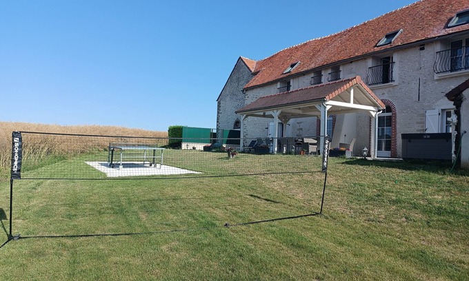 Champcenest Bed & Breakfast | Lodging in the countryside with secure parking