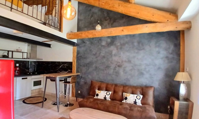 Saint-Etienne-du-Gres Apartment | Loft 2 Personnes