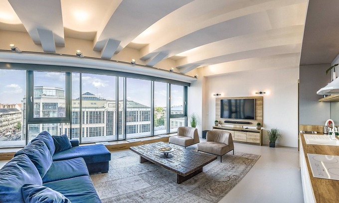 Inner City Budapest Apartment | Loft Astoria