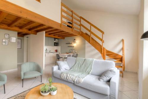 Voltaire - Saint Amour Apartment | Loft avec mezzanine au coeur du 3ème, Lyon