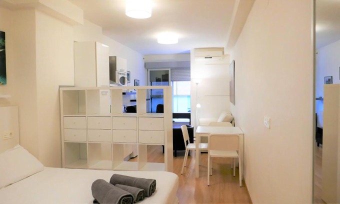 Benalua de Guadix Apartment | Loft céntrico y acogedor