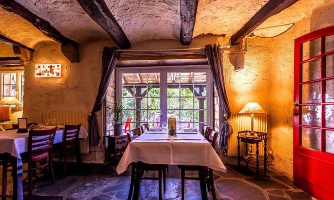 Douarnenez Hotel | Logis Auberge de Kerveoc'h