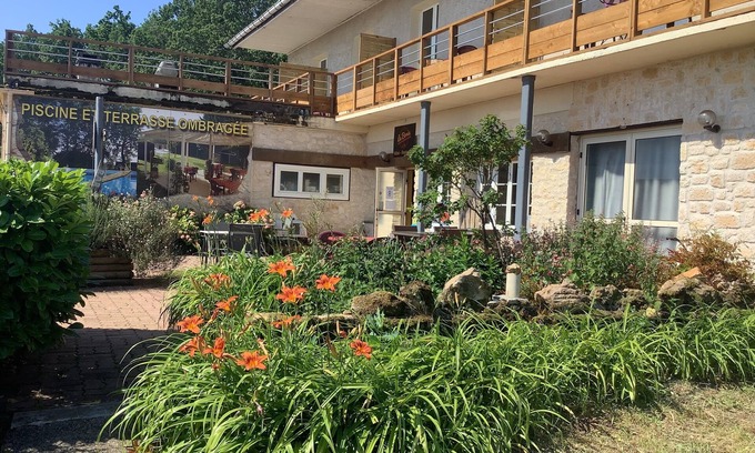 Saint-Genies Hotel | Logis Hôtel La Borie