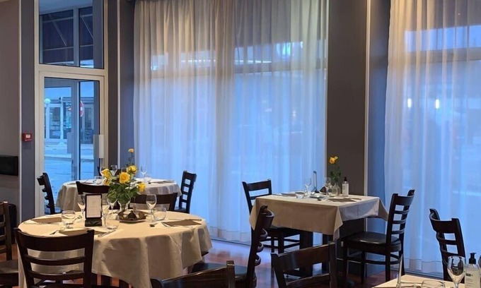 Saint-Amand-Montrond Hotel | logis hotel l'Amandois