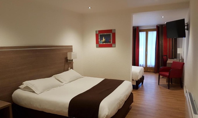 Ferrieres Hotel | Logis Hotel Restaurant de l'Abbaye